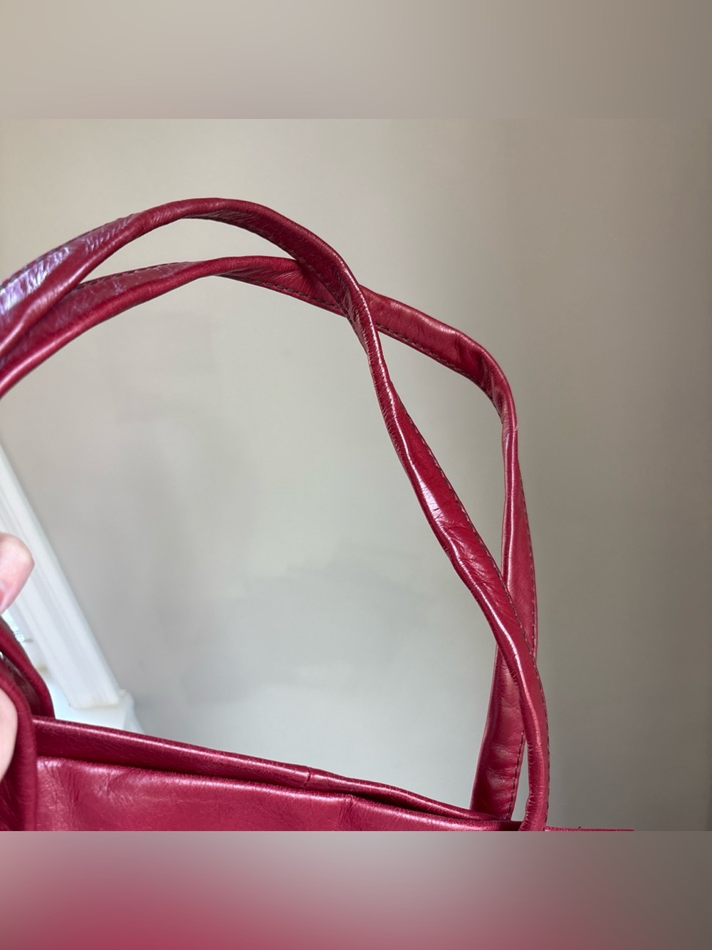 HOBO Red Leather Shoulder Bag with boho vibe floral interior - Picture 6 of 7